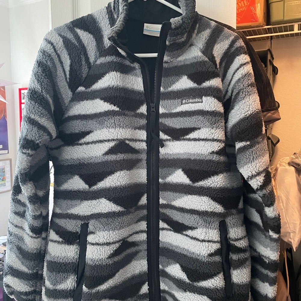Columbia Black and Gray Fleece Full Zip